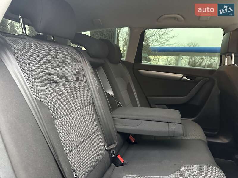 Универсал Volkswagen Passat 2014 в Хмельницком