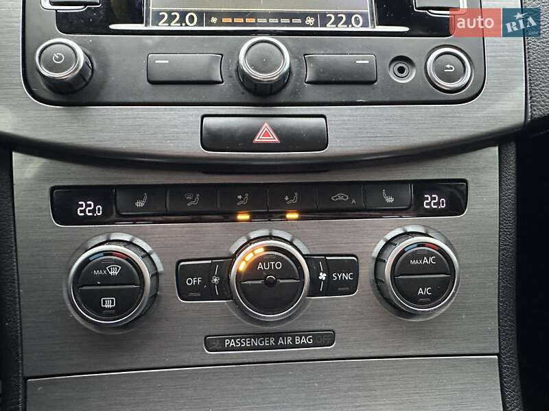 Универсал Volkswagen Passat 2014 в Хмельницком