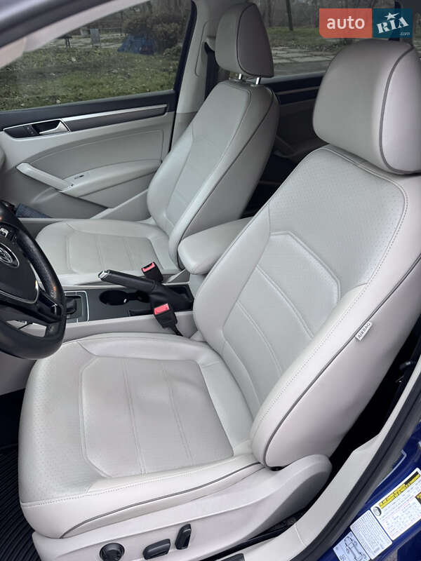 Седан Volkswagen Passat 2016 в Киеве фото 6 Седан Volkswagen Passat 2016 в Киеве
