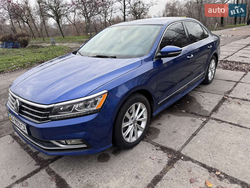 Седан Volkswagen Passat 2016 в Киеве фото 5 Седан Volkswagen Passat 2016 в Киеве
