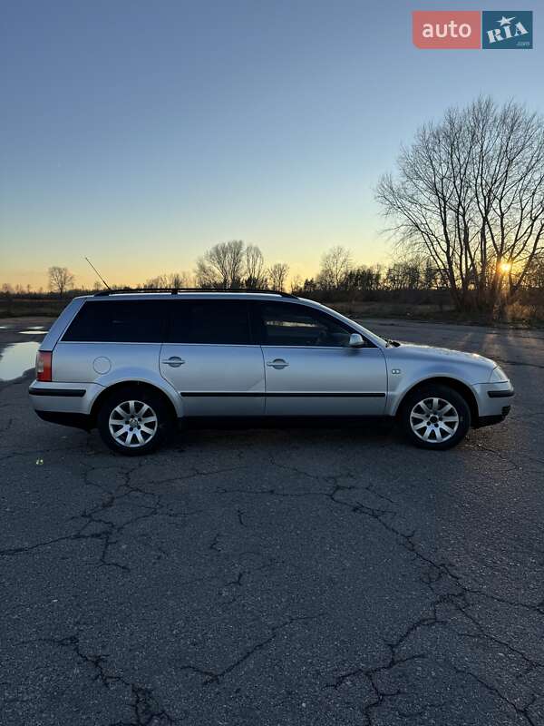 Универсал Volkswagen Passat 2002 в Котельве