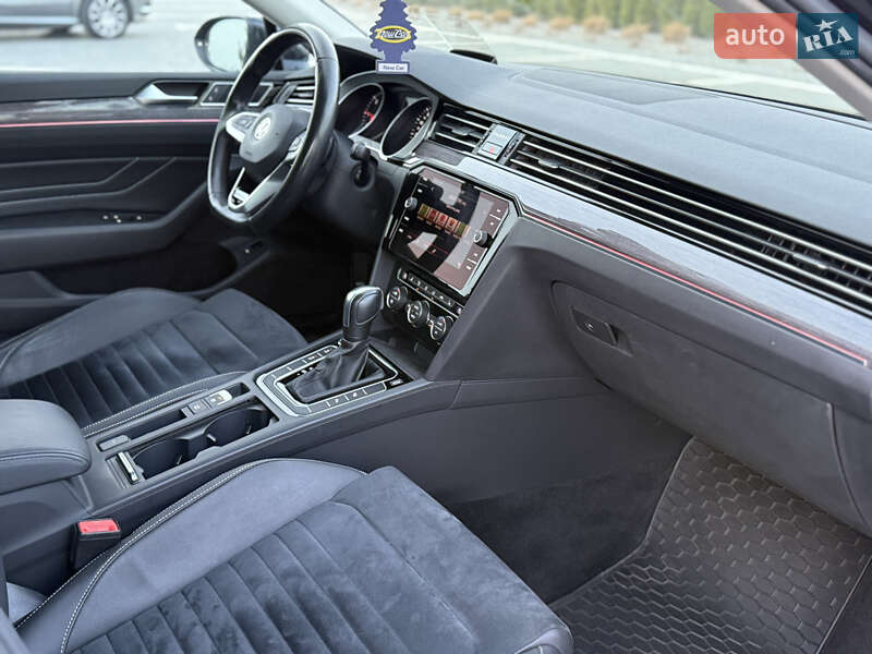 Универсал Volkswagen Passat 2020 в Луцке