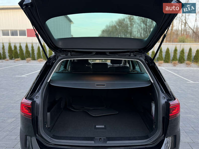 Универсал Volkswagen Passat 2020 в Луцке