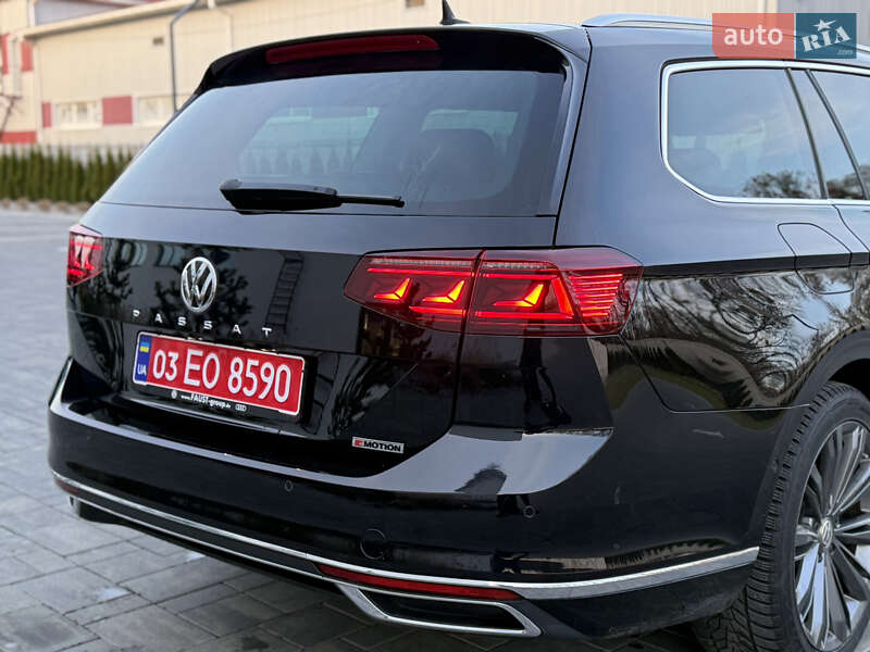 Универсал Volkswagen Passat 2020 в Луцке