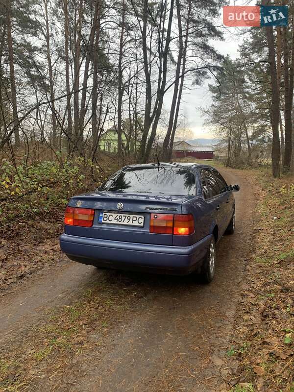 Седан Volkswagen Passat 1996 в Кременце фото 15 Седан Volkswagen Passat 1996 в Кременце