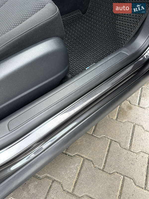 Седан Volkswagen Passat 2008 в Звягеле фото 28 Седан Volkswagen Passat 2008 в Звягеле