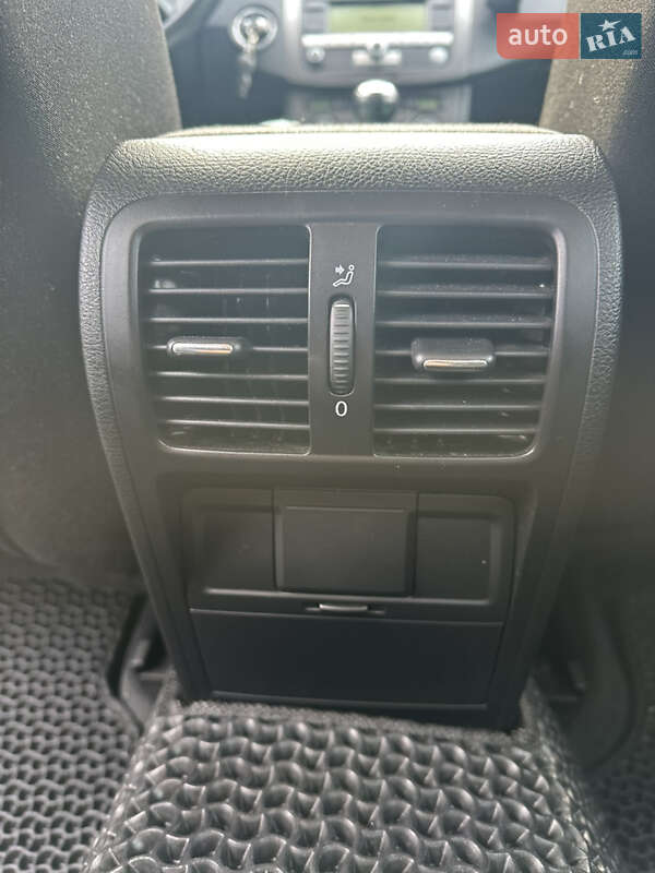 Седан Volkswagen Passat 2008 в Звягеле фото 69 Седан Volkswagen Passat 2008 в Звягеле