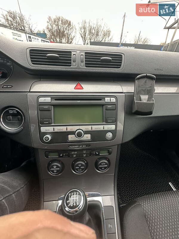 Седан Volkswagen Passat 2008 в Звягеле фото 91 Седан Volkswagen Passat 2008 в Звягеле