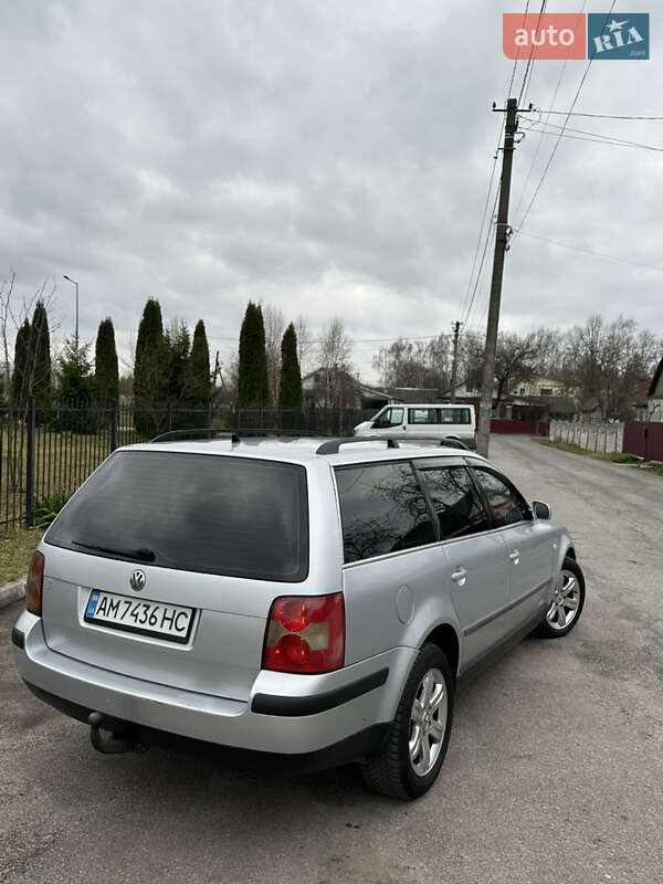 Универсал Volkswagen Passat 2002 в Звягеле