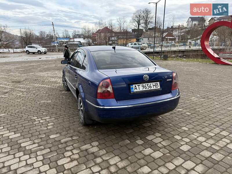 Седан Volkswagen Passat 2002 в Надворной