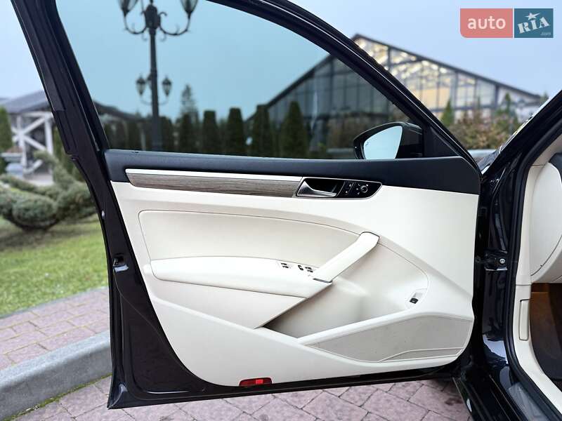 Седан Volkswagen Passat 2017 в Стрые