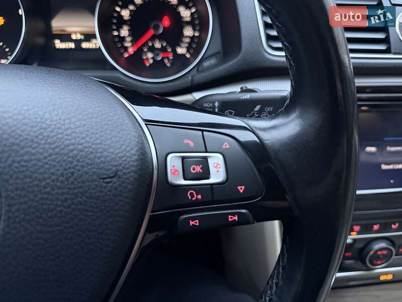 Седан Volkswagen Passat 2017 в Стрые