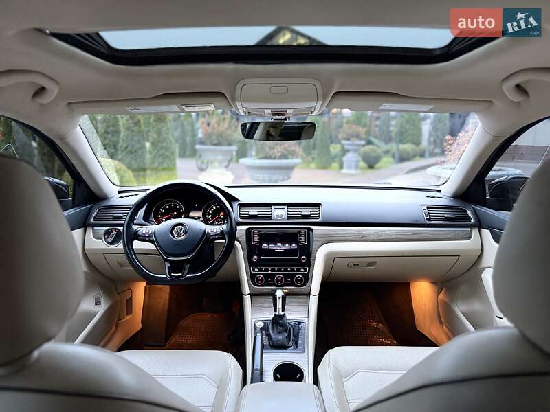 Седан Volkswagen Passat 2017 в Стрые