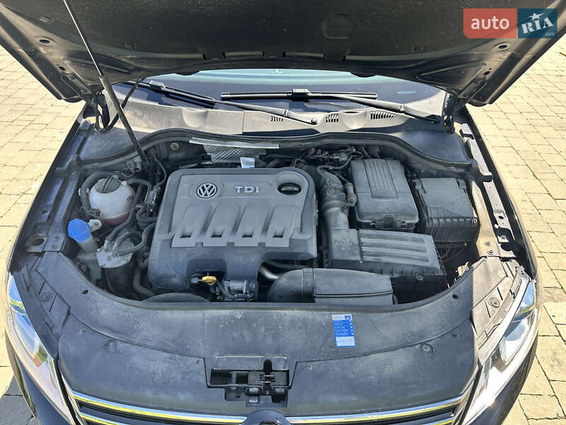 Универсал Volkswagen Passat 2014 в Ивано-Франковске