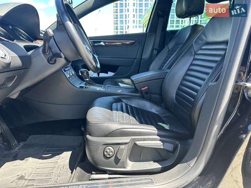 Универсал Volkswagen Passat 2014 в Ивано-Франковске