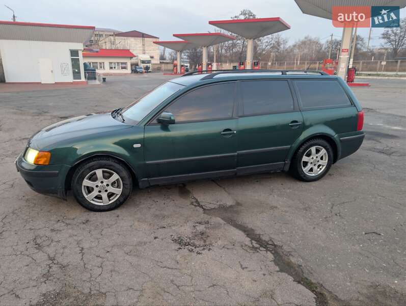 Універсал Volkswagen Passat 1999 в Краматорську