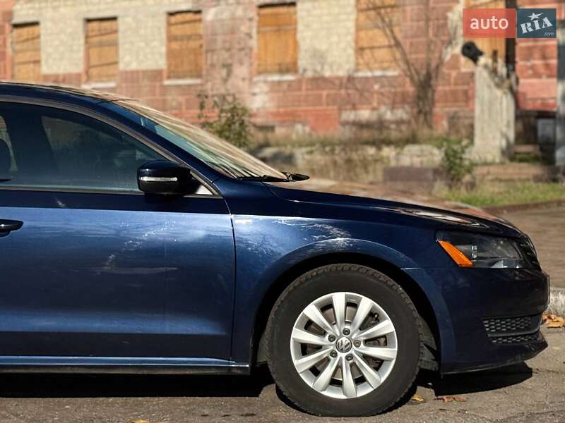 Седан Volkswagen Passat 2014 в Николаеве