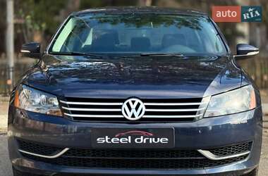 Седан Volkswagen Passat 2014 в Николаеве