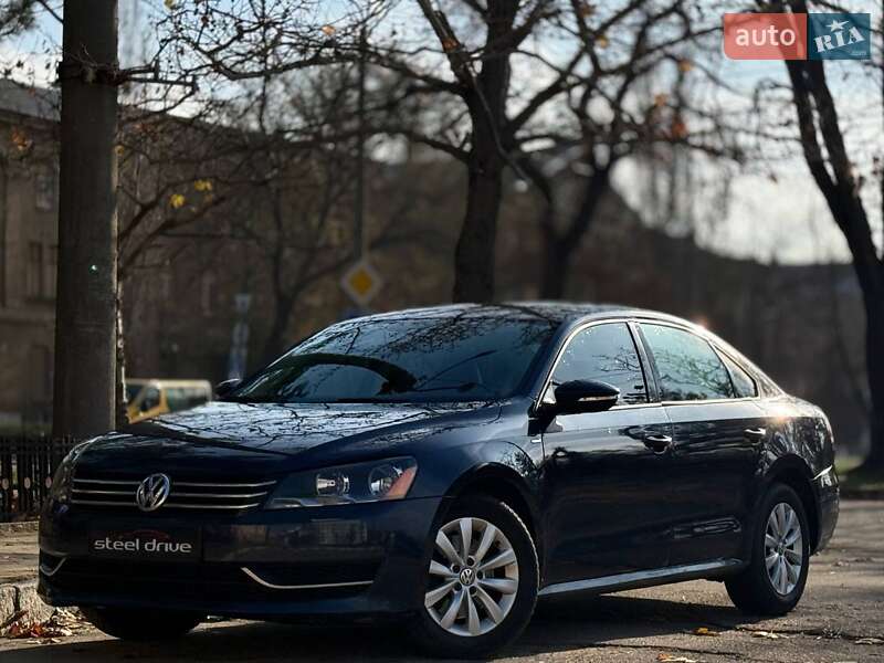 Седан Volkswagen Passat 2014 в Николаеве