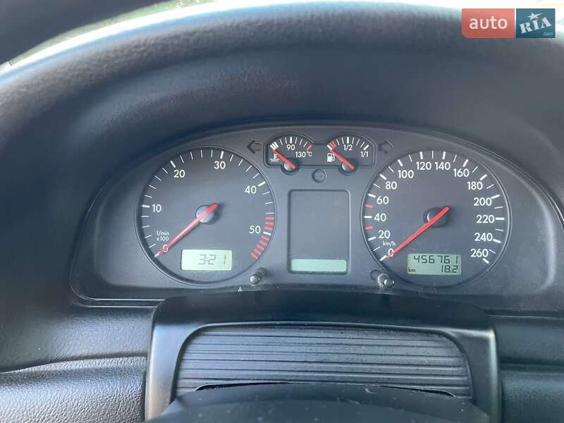 Универсал Volkswagen Passat 1999 в Львове