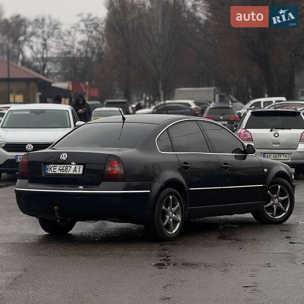 Седан Volkswagen Passat 2001 в Киеве
