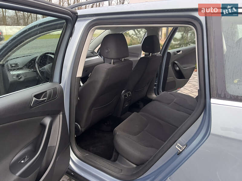 Универсал Volkswagen Passat 2010 в Луцке