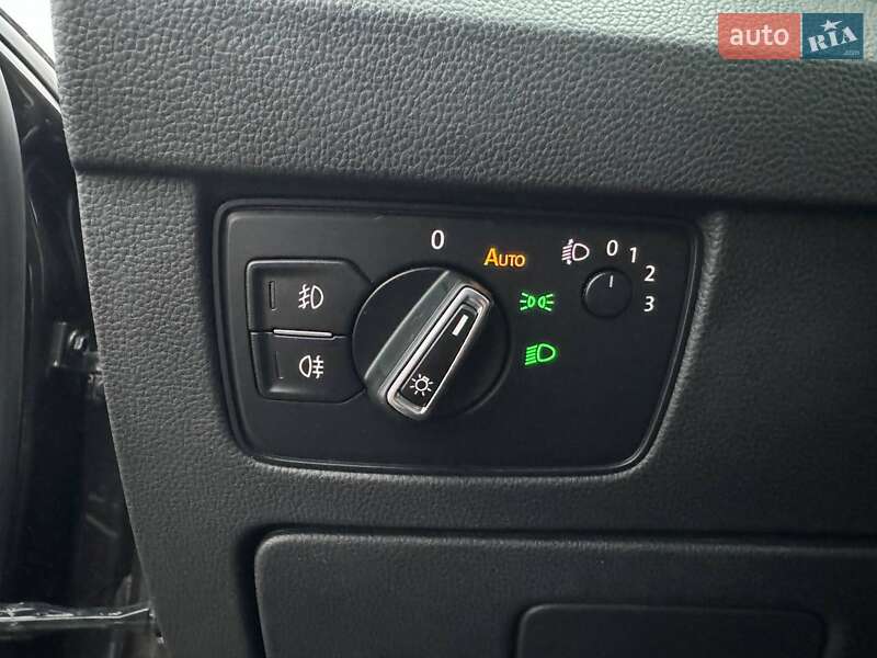 Универсал Volkswagen Passat 2017 в Киеве