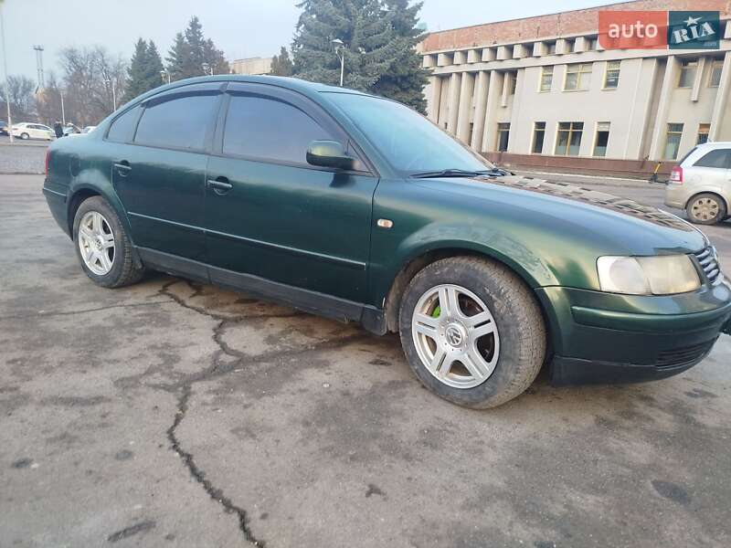 Седан Volkswagen Passat 1998 в Каменец-Подольском