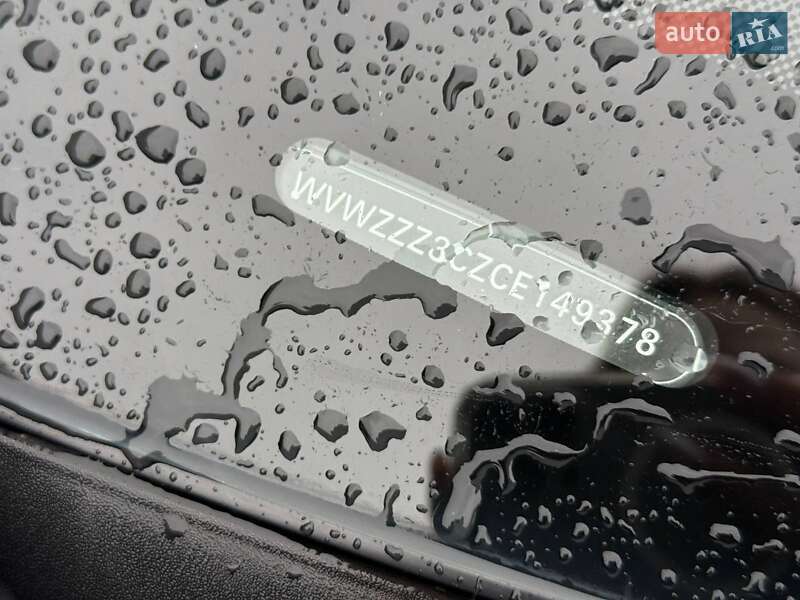 Универсал Volkswagen Passat 2012 в Ровно