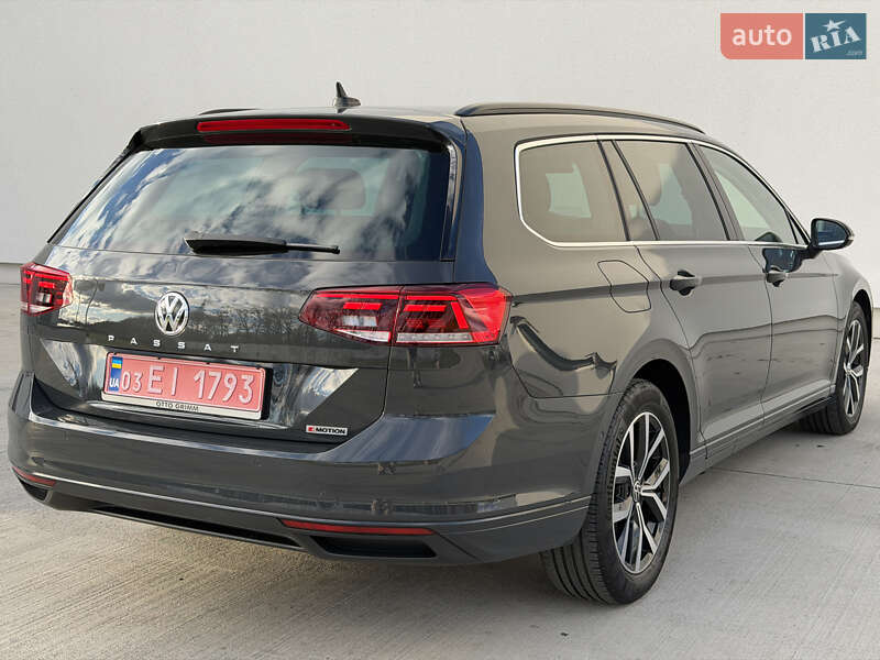 Универсал Volkswagen Passat 2020 в Луцке
