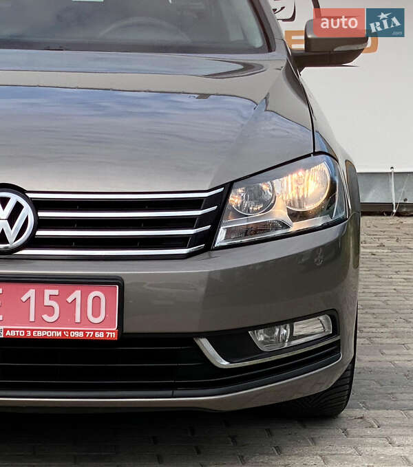 Универсал Volkswagen Passat 2011 в Ровно