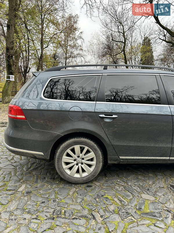 Универсал Volkswagen Passat 2011 в Львове