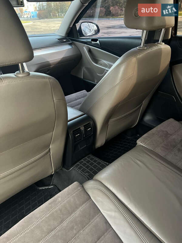 Универсал Volkswagen Passat 2009 в Киеве