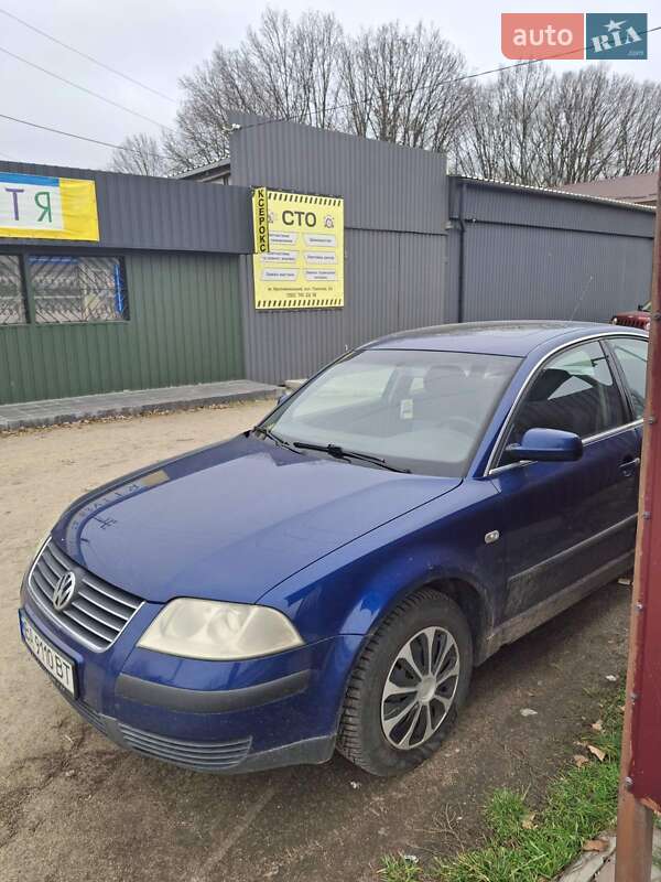 Седан Volkswagen Passat 2001 в Кропивницком
