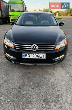 Седан Volkswagen Passat 2015 в Тернополі