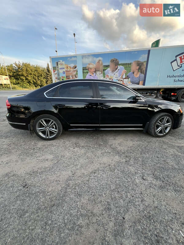 Седан Volkswagen Passat 2015 в Тернополе