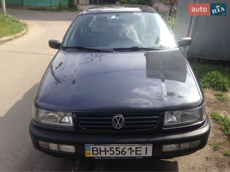Седан Volkswagen Passat 1993 в Одессе фото 2 Седан Volkswagen Passat 1993 в Одессе