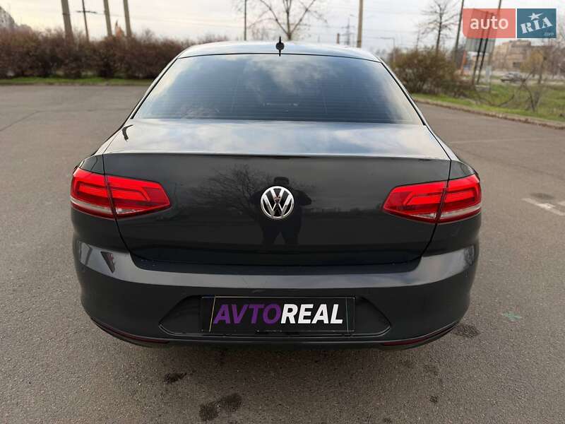 Седан Volkswagen Passat 2015 в Кривом Роге