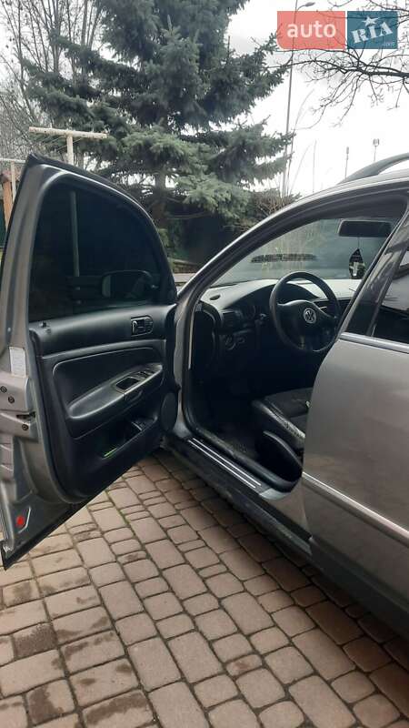 Универсал Volkswagen Passat 2002 в Виннице