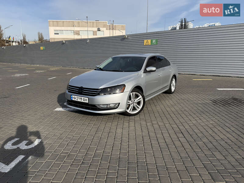 Седан Volkswagen Passat 2014 в Одессе