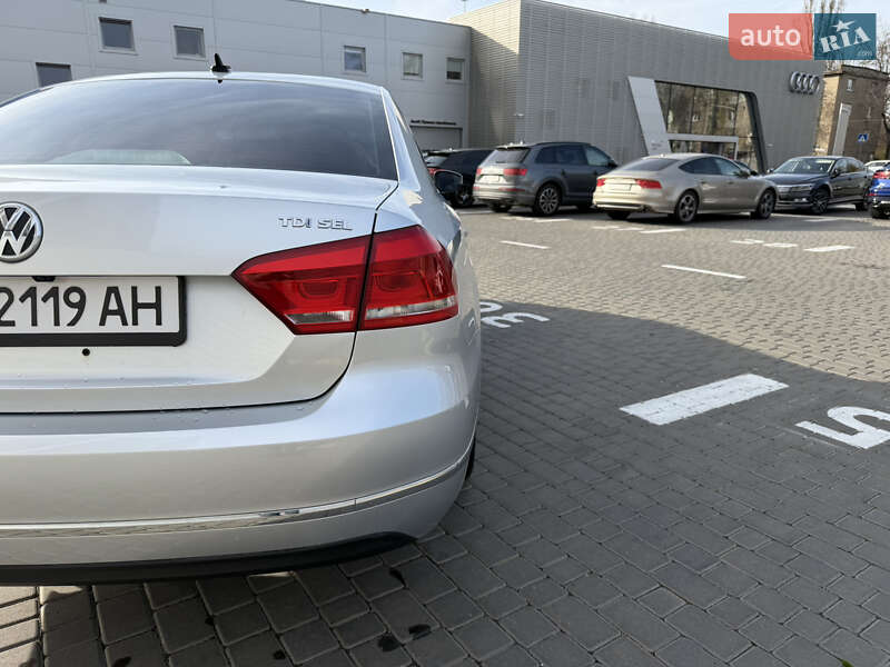 Седан Volkswagen Passat 2014 в Одессе