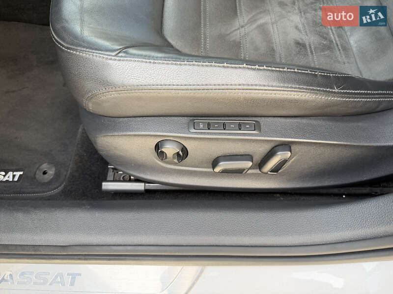 Седан Volkswagen Passat 2014 в Одессе