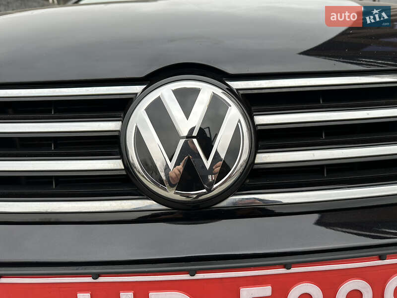 Універсал Volkswagen Passat 2011 в Луцьку