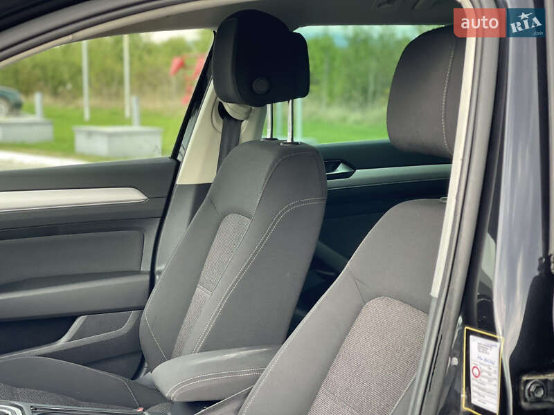 Універсал Volkswagen Passat 2017 в Ужгороді