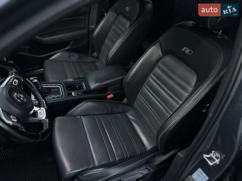 Универсал Volkswagen Passat 2015 в Черновцах