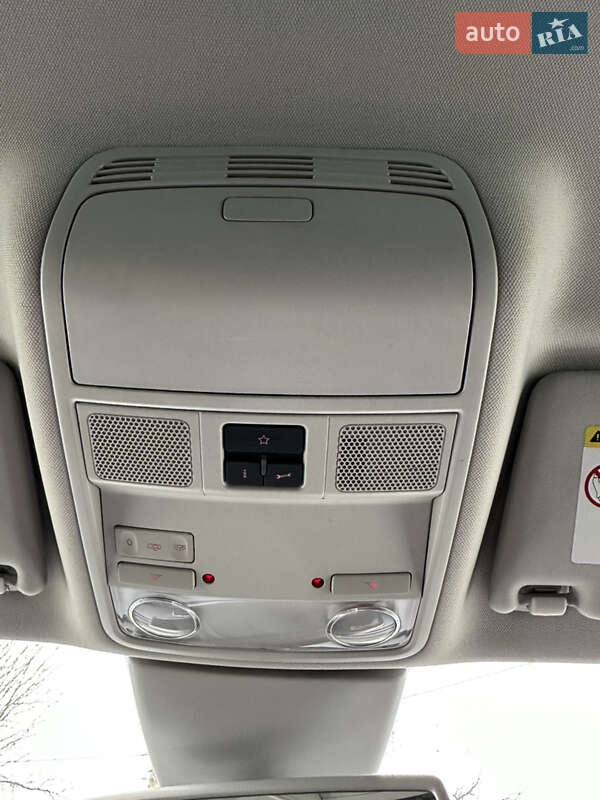 Універсал Volkswagen Passat 2011 в Луцьку