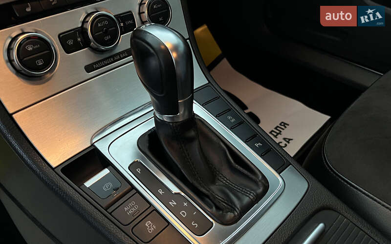 Универсал Volkswagen Passat 2011 в Шептицькому