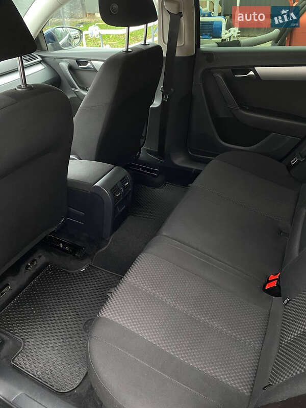 Универсал Volkswagen Passat 2013 в Черновцах