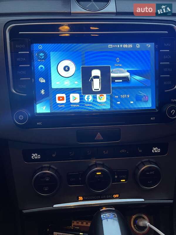 Универсал Volkswagen Passat 2014 в Кропивницком