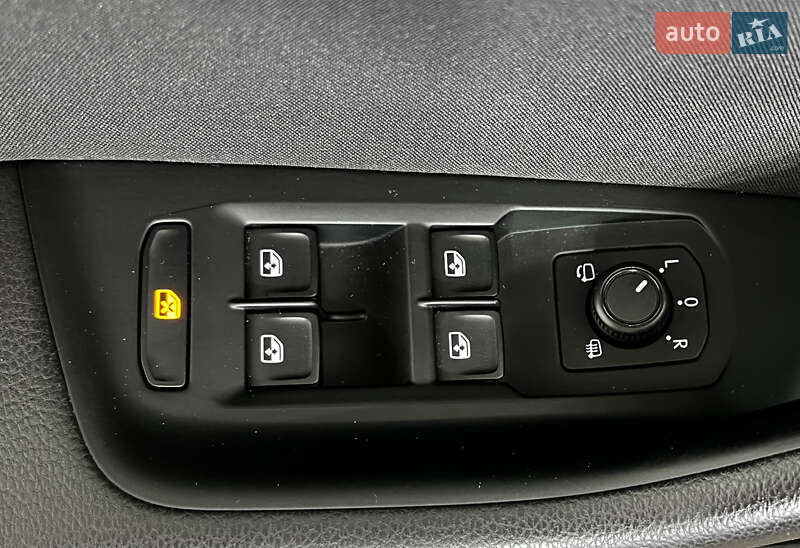 Универсал Volkswagen Passat 2021 в Львове